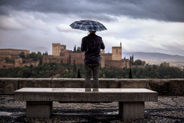 Hombre Alhambra 3949