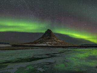 Kirkjufell enmarcado