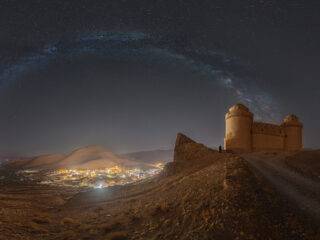 Castillo y pueblo de la Calahorra