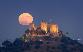 Castillo de Almodovar y luna 0347